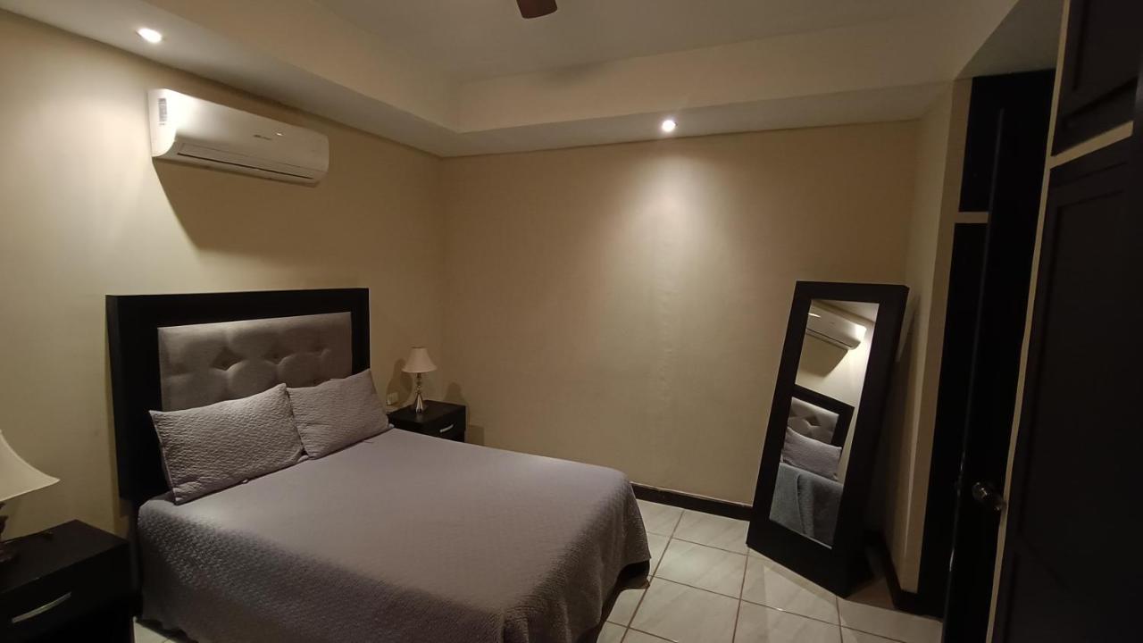 Suites Entrelagos Ciudad Obregón Exteriér fotografie